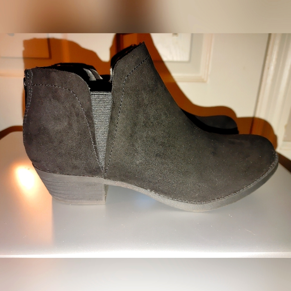 Carlos Santana Ankle Boots